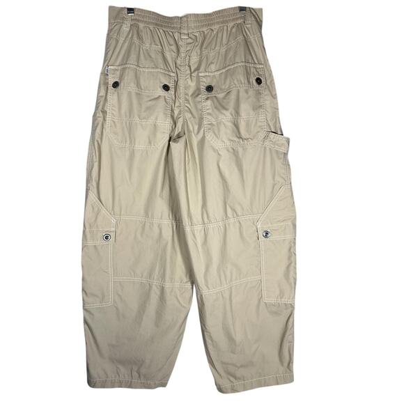 BDG Rih Baggy Cargo Pant NWT Sz 4 Barrel Leg Cotton Elastic Waist 90s Y2K - Picture 2 of 13